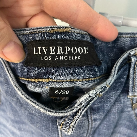 Liverpool pull on Women's Blue Denim Skirt size 6/28 - Picture 2 of 8